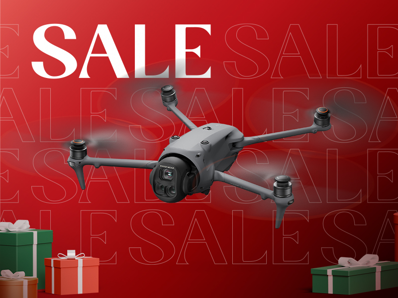 DJI Mavic 4 Pro Holiday Combo